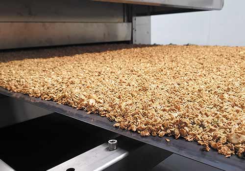Granola Production in SENIUS Tunnel Oven