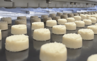 Soft biscuit production with SENIUS Tunnel Oven an SENIUS wirecutter